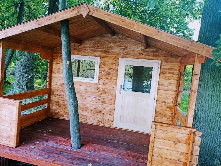 Seberak - Ubytovani V Chatickach A V Luxusnich Stanech Prag Exteriör bild